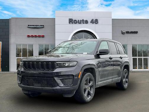 2025 Jeep Grand Cherokee Altitude