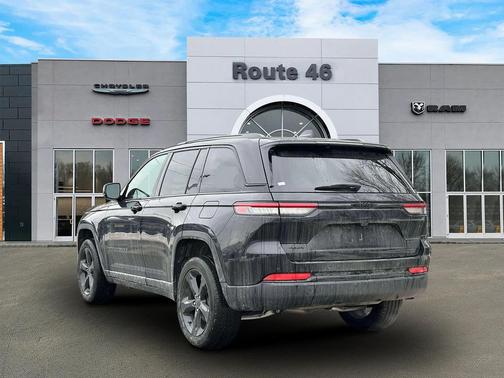 2025 Jeep Grand Cherokee Altitude