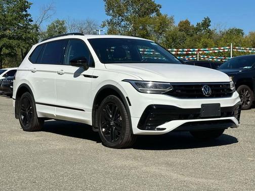 2022 Volkswagen Tiguan 2.0T SE R-Line Black 4MOTION