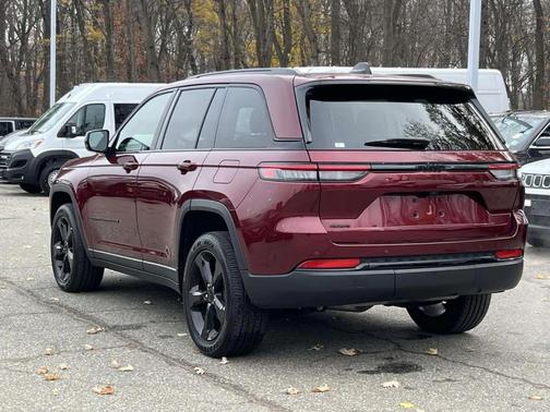2023 Jeep Grand Cherokee Altitude