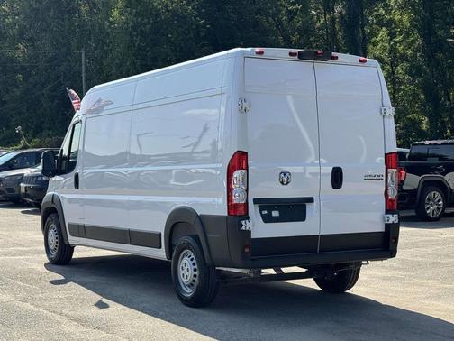 2025 RAM ProMaster 2500 Tradesman
