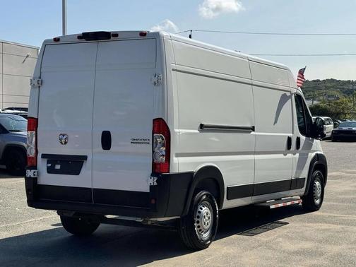 2025 RAM ProMaster 2500 Tradesman