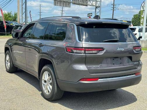 2022 Jeep Grand Cherokee L Laredo