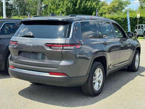 2022 Jeep Grand Cherokee L Laredo