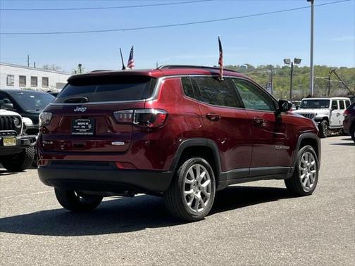 2022 Jeep Compass Latitude Lux