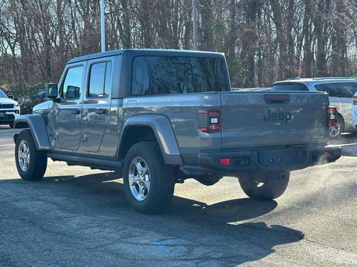 2021 Jeep Gladiator Freedom 4x4