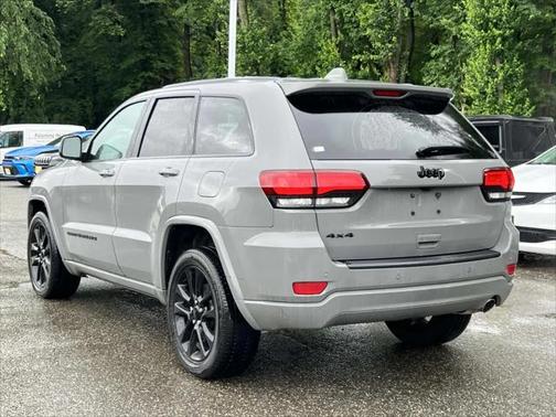 2022 Jeep Grand Cherokee Laredo