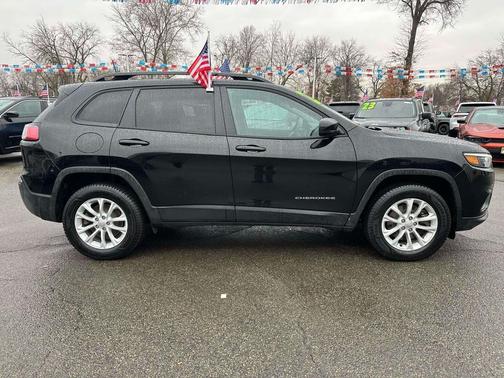 2022 Jeep Cherokee Latitude Lux