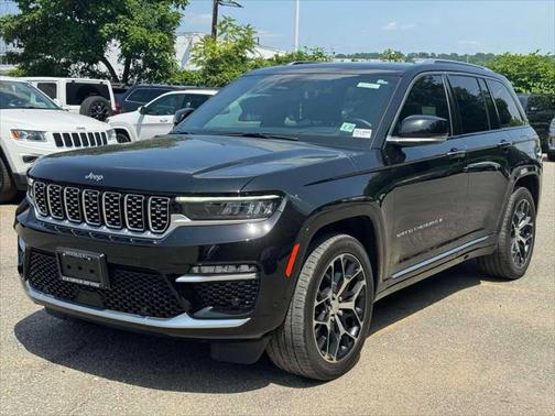 2022 Jeep Grand Cherokee Summit