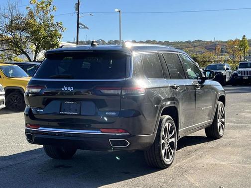 2023 Jeep Grand Cherokee L Overland