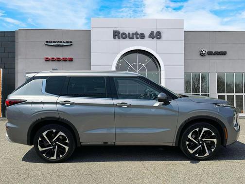 2022 Mitsubishi Outlander SEL Launch Edition S-AWC