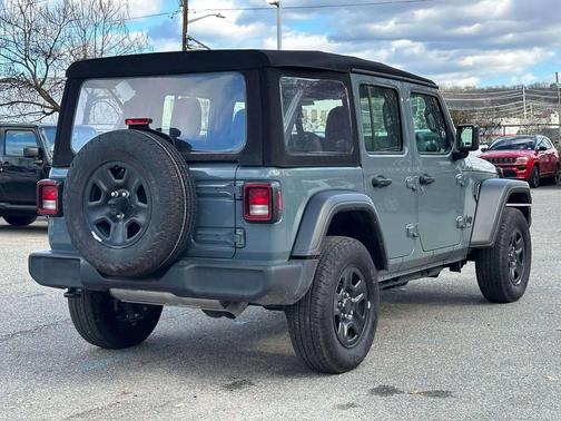 2024 Jeep Wrangler Sport