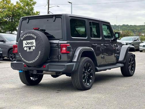2022 Jeep Wrangler Unlimited 4xe Sahara