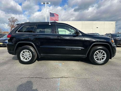 2020 Jeep Grand Cherokee Laredo
