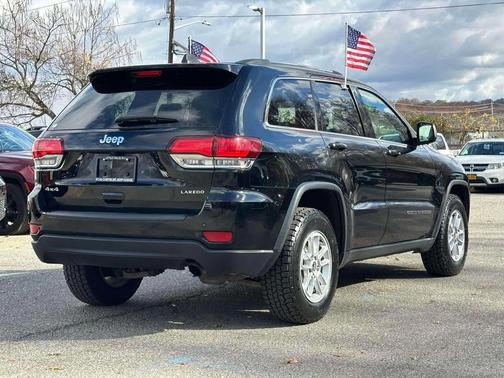 2020 Jeep Grand Cherokee Laredo