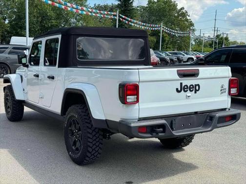 2022 Jeep Gladiator Willys 4x4