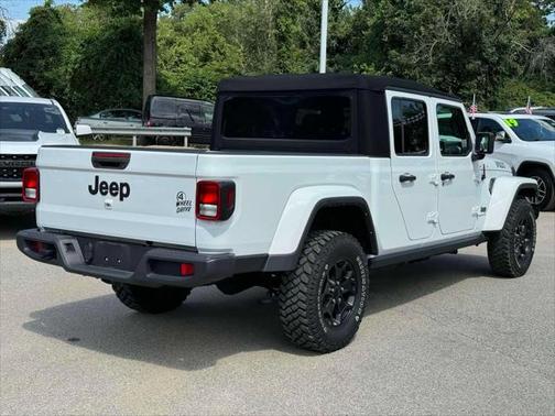 2022 Jeep Gladiator Willys 4x4