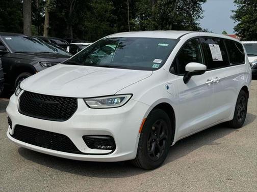 2023 Chrysler Pacifica Hybrid Touring L