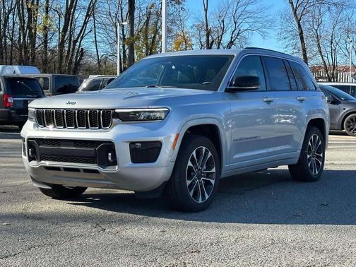 2022 Jeep Grand Cherokee Overland