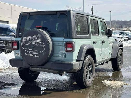 2024 Jeep Wrangler Sport