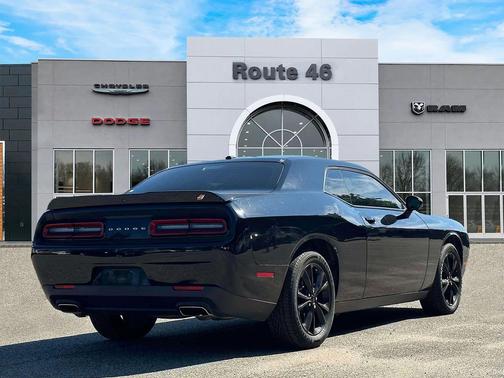 2020 Dodge Challenger SXT
