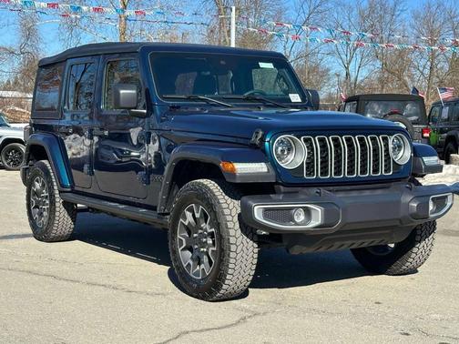 2025 Jeep Wrangler 4-Door Sahara 4x4