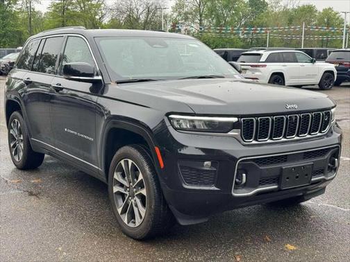 2022 Jeep Grand Cherokee Overland