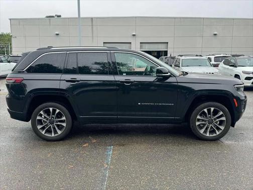 2022 Jeep Grand Cherokee Overland