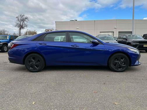 2023 Hyundai ELANTRA HEV Blue