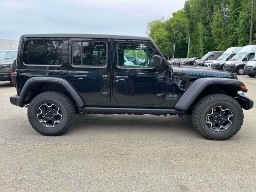 Black Clearcoat 2023 Jeep Wrangler 4xe Rubicon