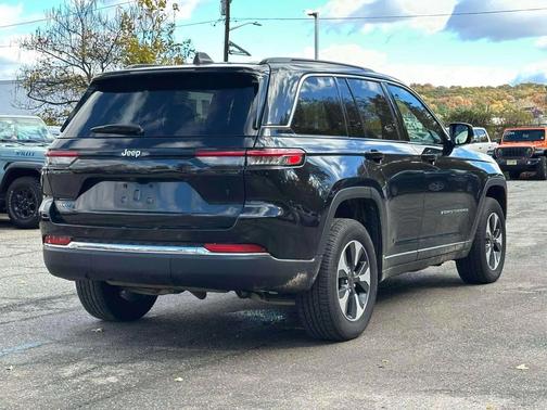 2024 Jeep Grand Cherokee 4xe Base