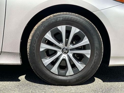 Titanium Glow 2020 Toyota Prius Prime LE