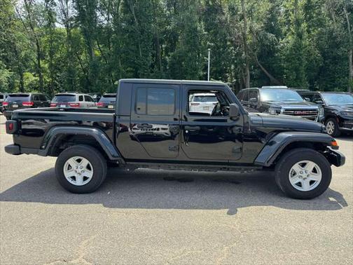 2022 Jeep Gladiator Sport S