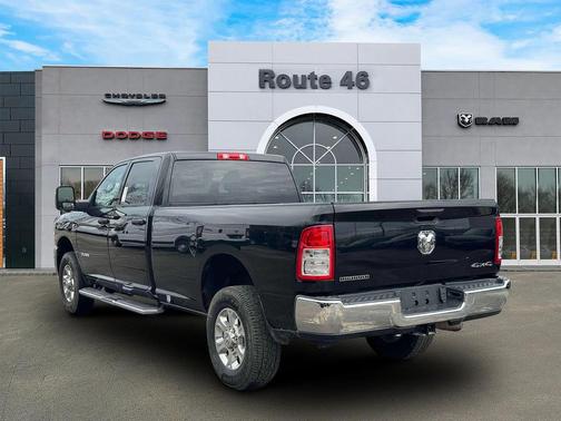 2023 RAM 2500 Big Horn Crew Cab 4x4 8' Box