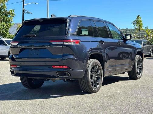2024 Jeep Grand Cherokee 4xe Anniversary Edition