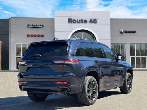 2024 Jeep Grand Cherokee 4xe Anniversary Edition