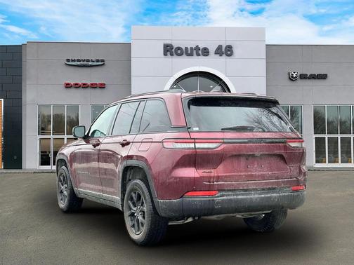 2024 Jeep Grand Cherokee Altitude