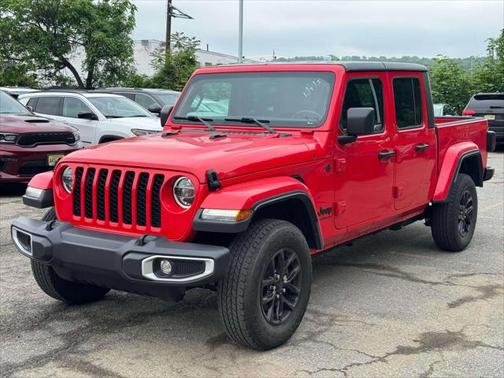 2022 Jeep Gladiator Sport S