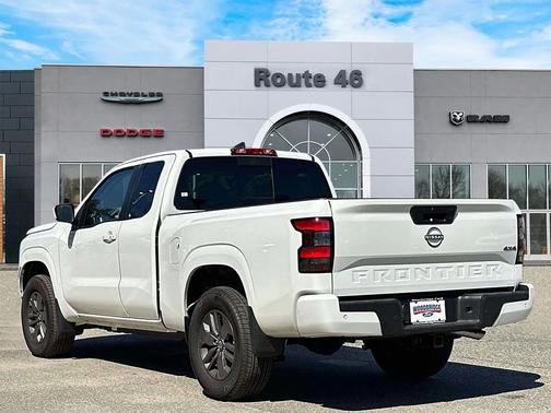2025 Nissan Frontier SV