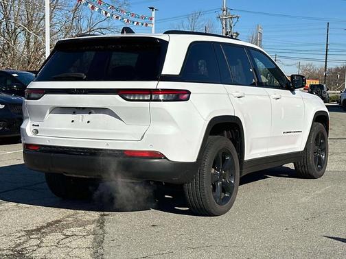 2024 Jeep Grand Cherokee Altitude