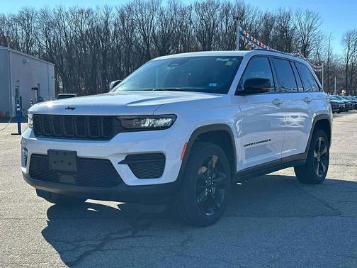 2024 Jeep Grand Cherokee Altitude