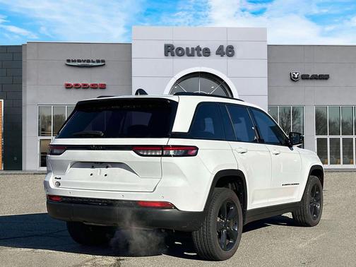 2024 Jeep Grand Cherokee Altitude