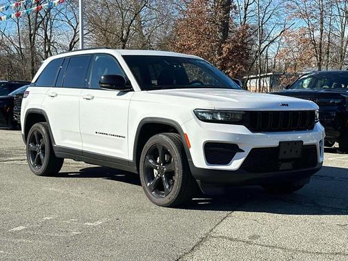 2024 Jeep Grand Cherokee Altitude