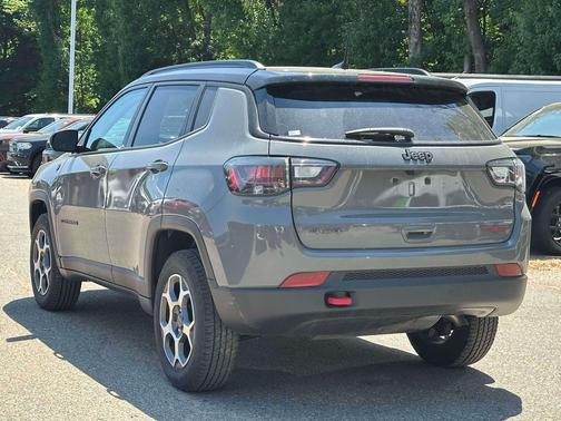 Sting-Gray Clearcoat 2022 Jeep Compass Trailhawk