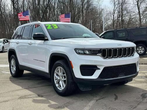 2023 Jeep Grand Cherokee Laredo