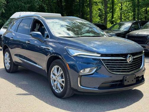 2023 Buick Enclave Essence AWD