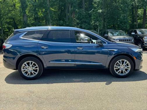 2023 Buick Enclave Essence AWD
