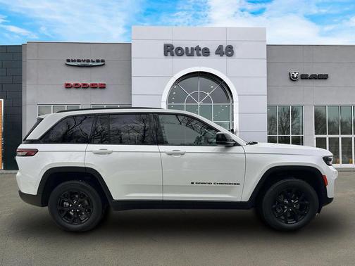 2024 Jeep Grand Cherokee Altitude