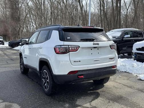 2025 Jeep Compass Trailhawk