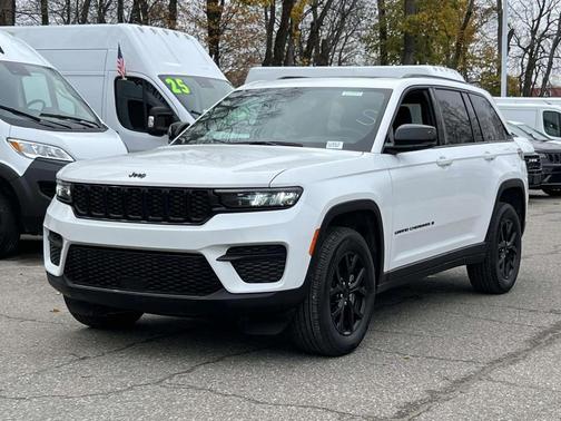2024 Jeep Grand Cherokee Altitude